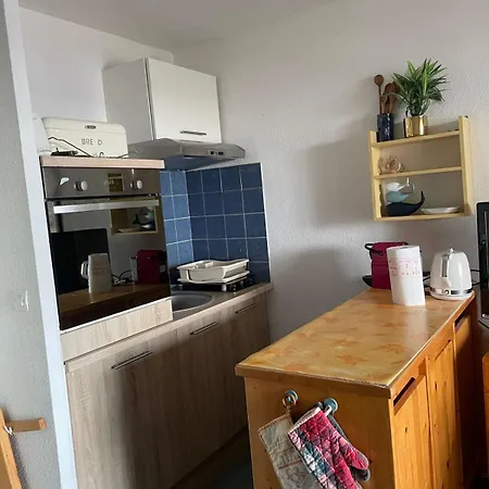 Appartement Beautiful House With Pool And Sea View